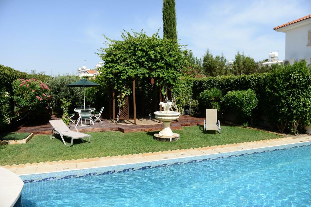 Villa Karythia Pyla Exterior foto